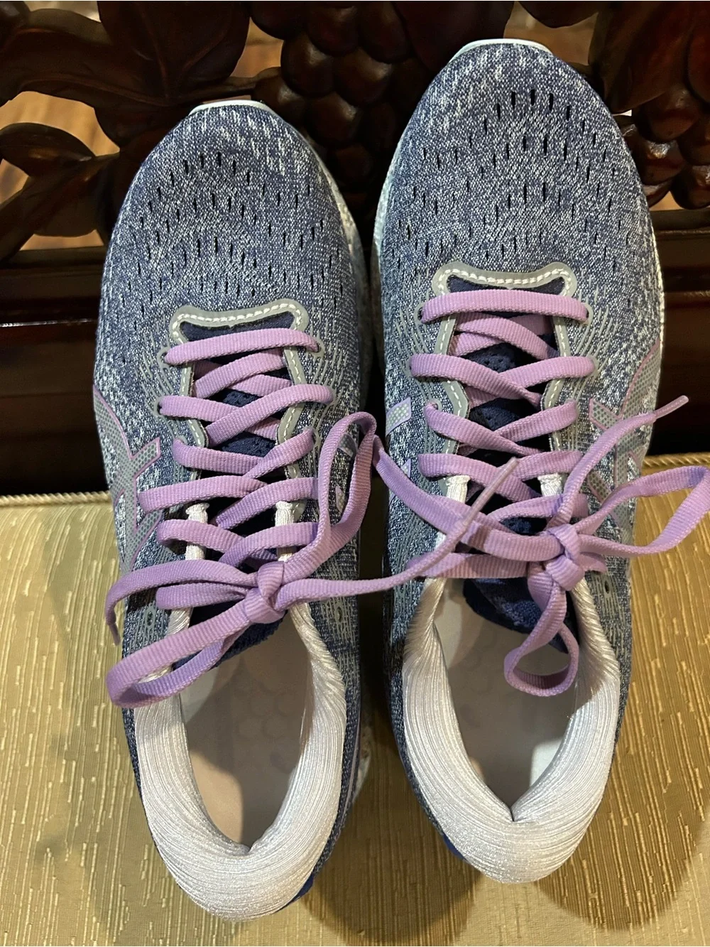 Asics Women 7.5 grey purple gel nimbus running shoes